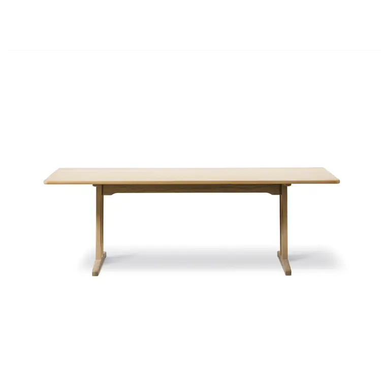 Mogensen C18 Table