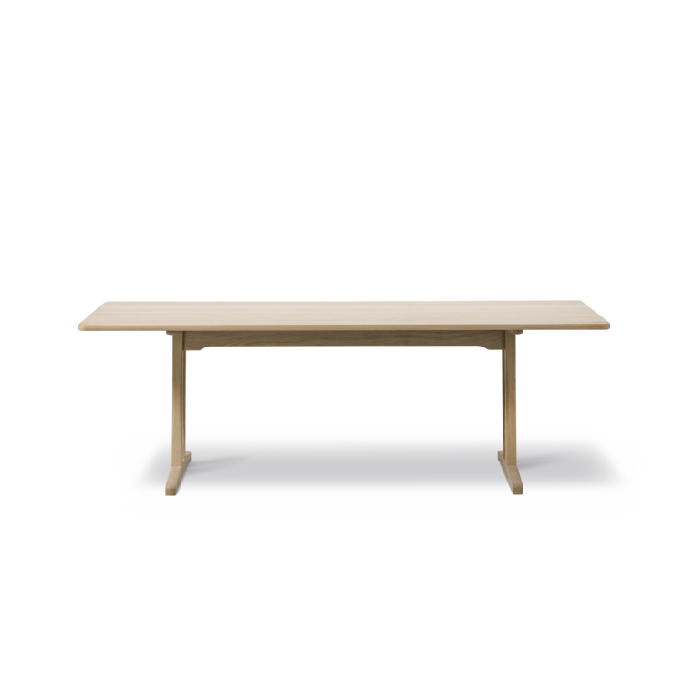 Mogensen C18 Table