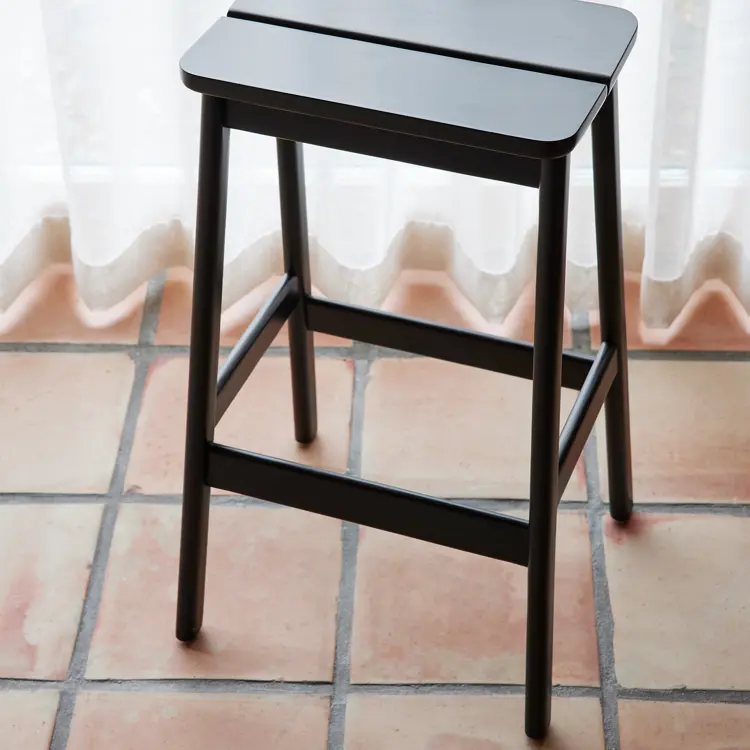 Angle Standard Bar Hocker