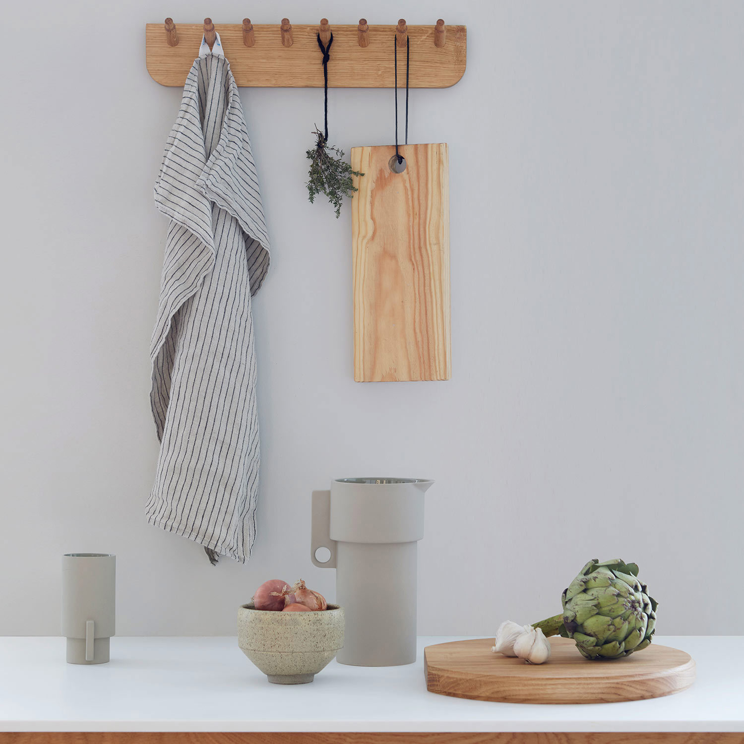 Echo Coatrack