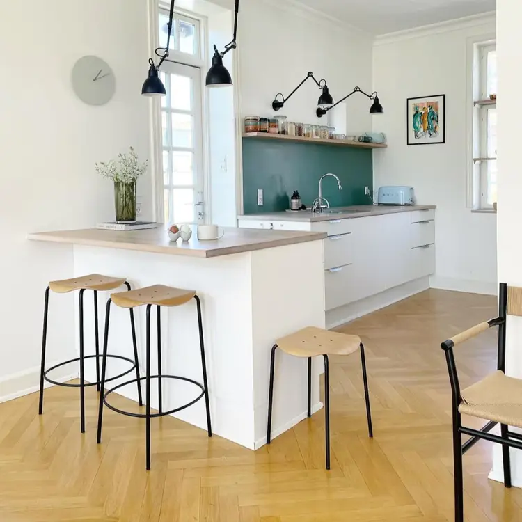 Ugo Bar Stool