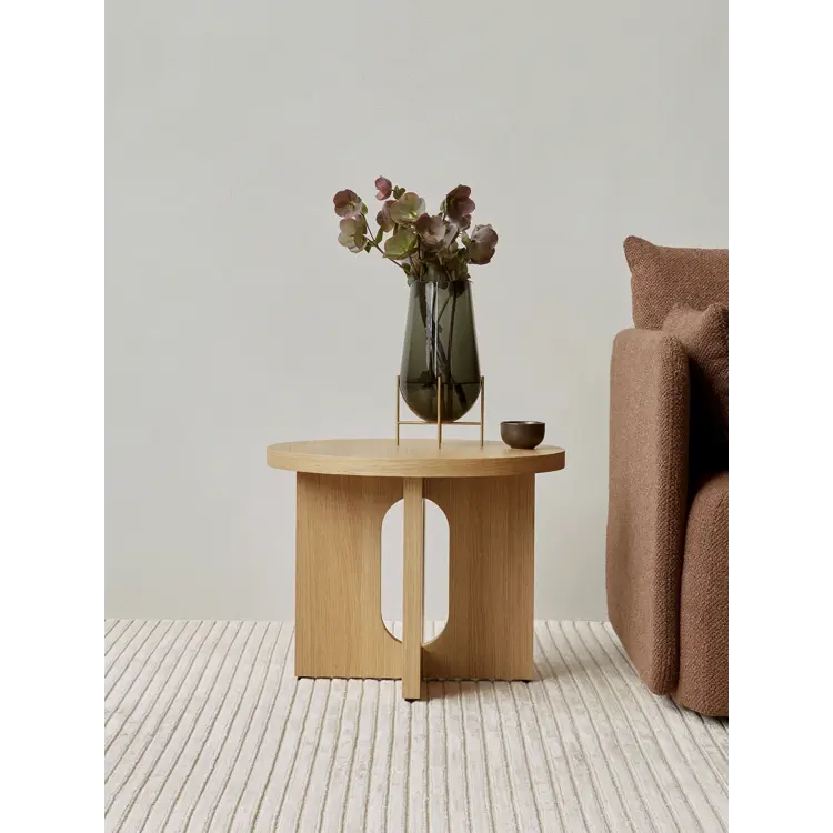 Androgyne Sidetable