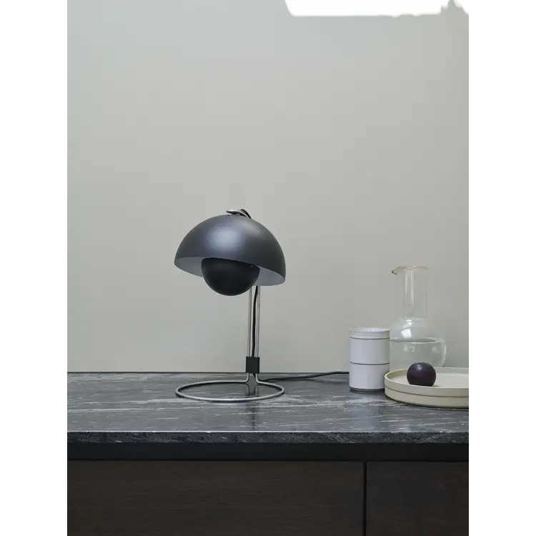 Flowerpot Table Lamp