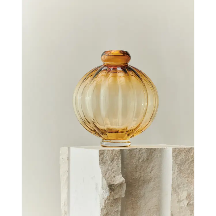 Balloon Vase 01