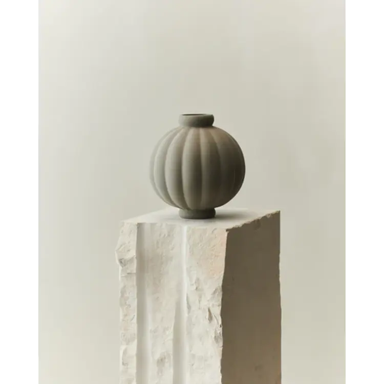Balloon Vase 01