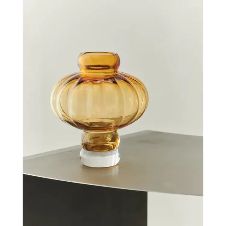 Balloon Vase 02