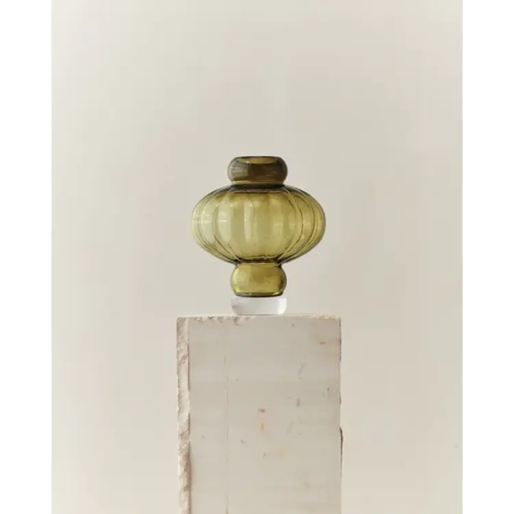 Balloon Vase 02