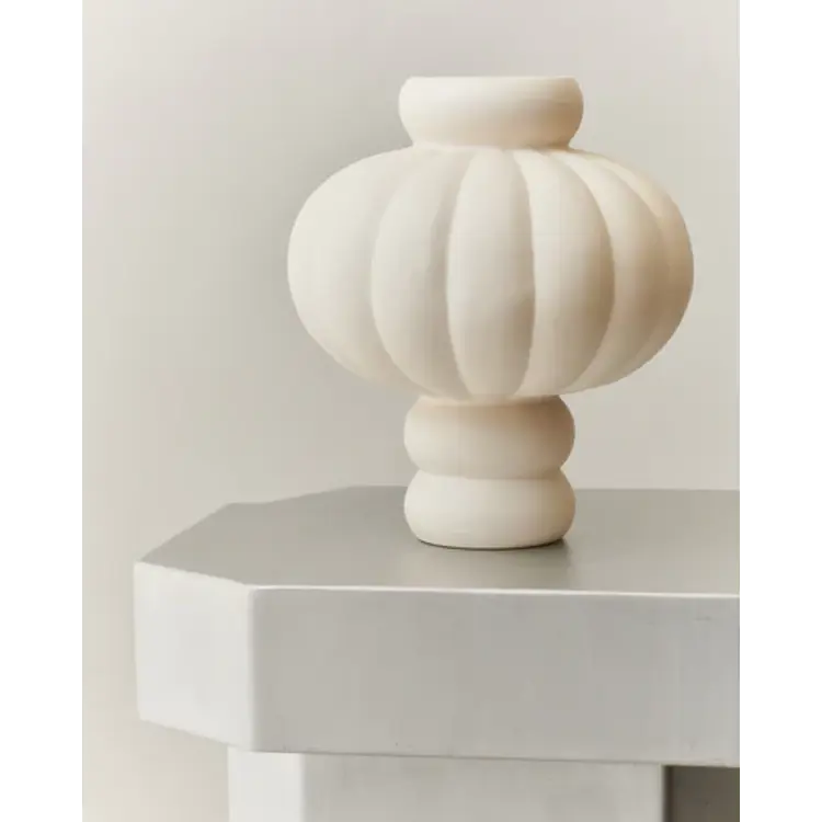 Balloon Vase 03