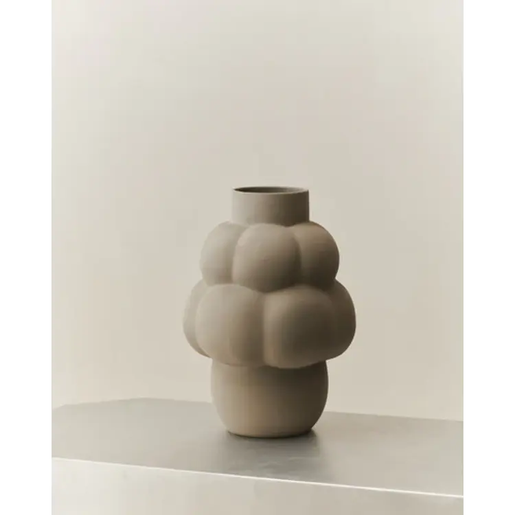 Balloon Vase 04