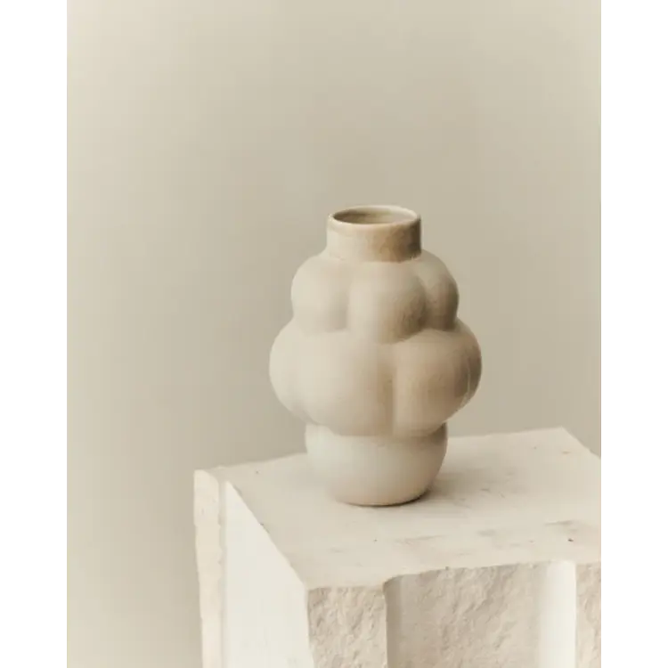 Balloon Vase 04