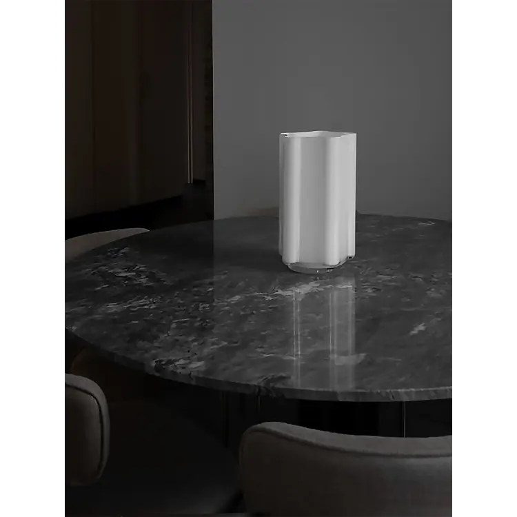 FUNKI GLASS VASE