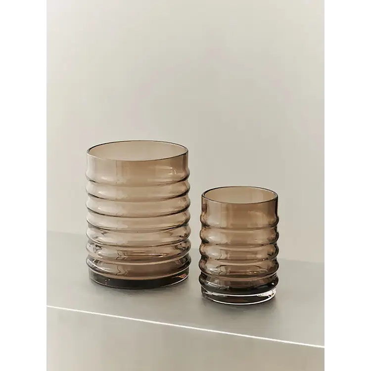 GLASS VASE