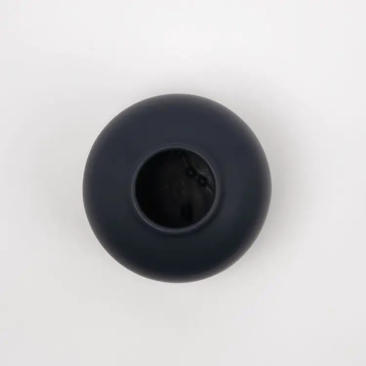 Omar Vase