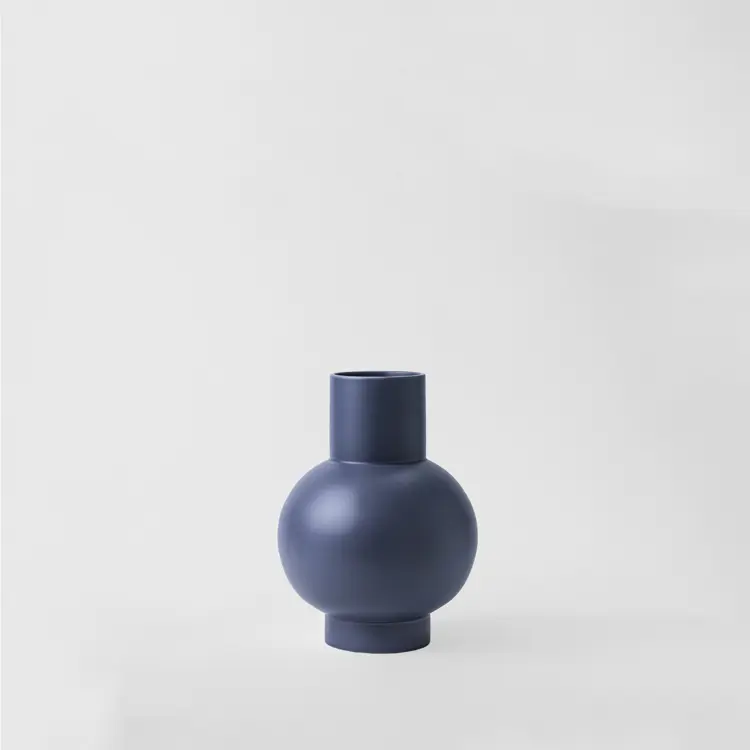 Stroem Vase