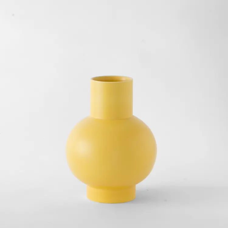 Stroem Vase