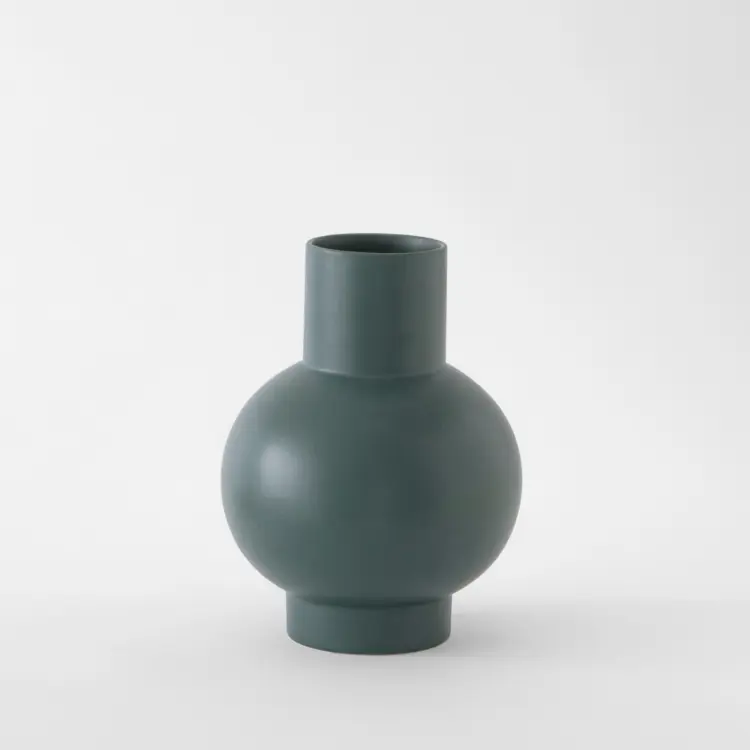 Stroem Vase